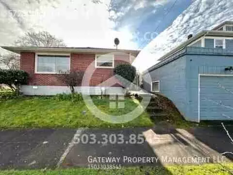5725 NE 14th Ave #B, Portland, OR 97211