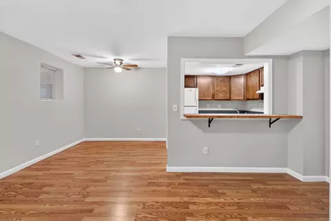429 Kenyon St NW #T2, Washington, DC 20010
