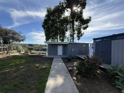 5327 Ogden St, San Diego, CA 92105