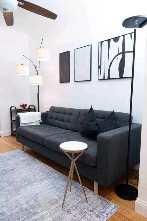 302 E 104th St #1388337P, New York, NY 10029
