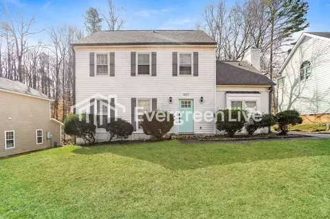 907 Doby Springs Dr, Charlotte, NC 28262