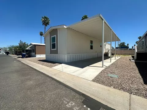 2060 N Center St #411, Mesa, AZ 85201