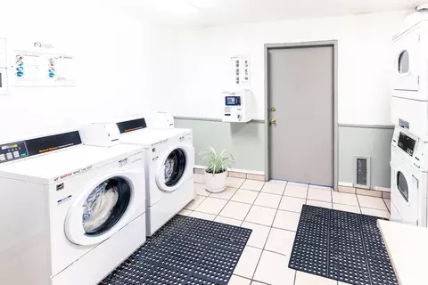 24050 Silva Ave, Hayward, CA 94544