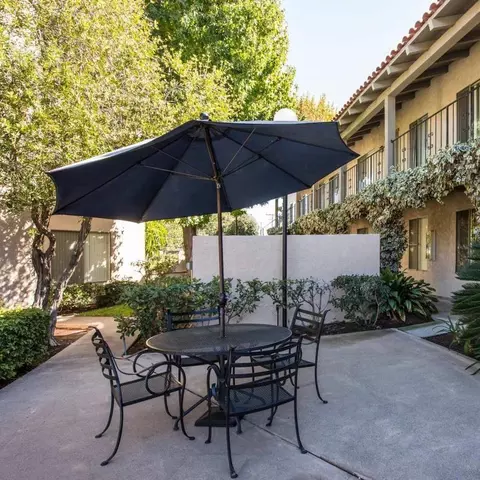 6191 Orange Ave, Cypress, CA 90630