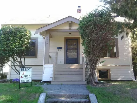 5500 12th Ave NE, Seattle, WA 98105