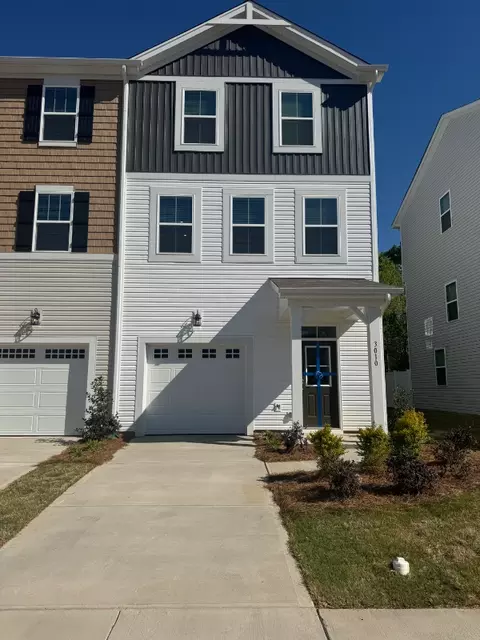 3010 Pirates Pl, Charlotte, NC 28216