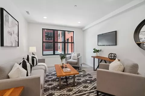 4442 Ridge Ave #202, Philadelphia, PA 19129