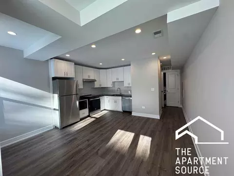 1710 W Lunt Ave #101, Chicago, IL 60626