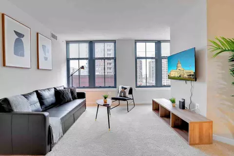 550 14th St S #1022428P, Arlington, VA 22202