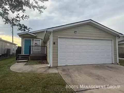15750 Clarke Springs Dr #15750C, Houston, TX 77053