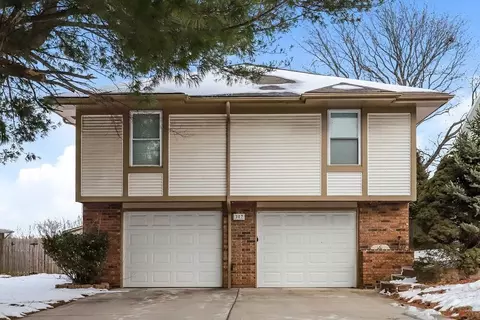 307 NW Sherwood Dr, Blue Springs, MO 64014