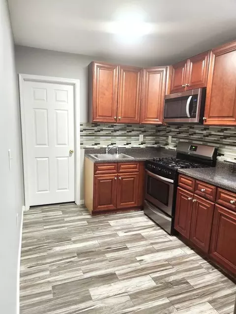 20 Yates Ave #3, Newark, NJ 07112