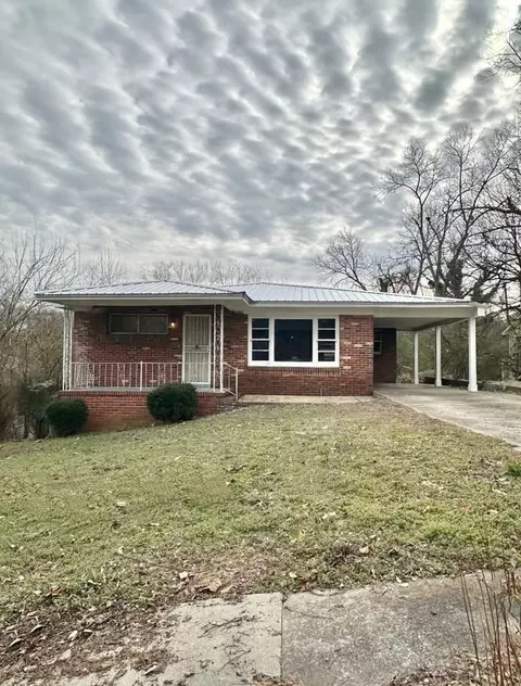 209 58th St #1, Fairfield, AL 35064