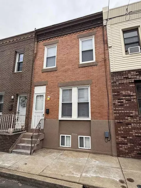 2443 S Hicks St, Philadelphia, PA 19145