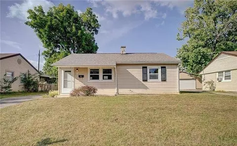 8218 E 50th St, Indianapolis, IN 46226