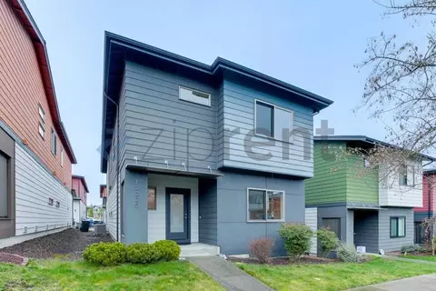 12220 SE 251st Pl, Kent, WA 98030