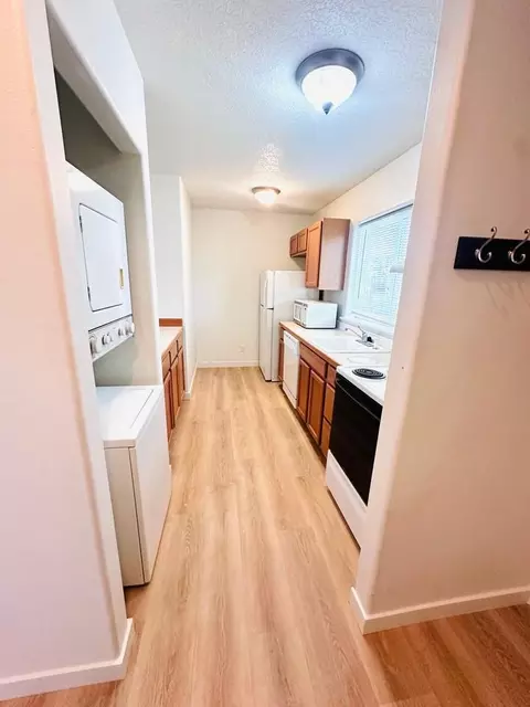 282 NE 4th St, Gresham, OR 97030 photo 8