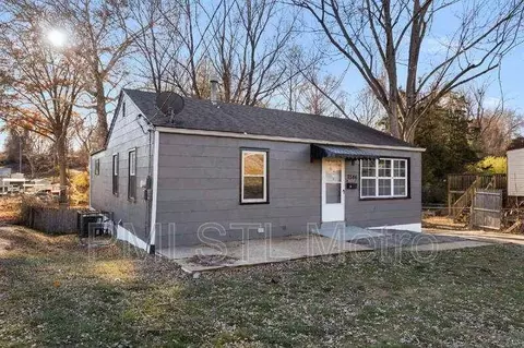 2546 Main St, Jennings, MO 63136