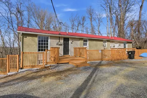 701 Peppers Ferry Rd #1, Pulaski, VA 24301