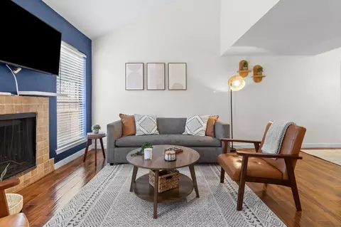 708 S 1st St #1422350P, Austin, TX 78704