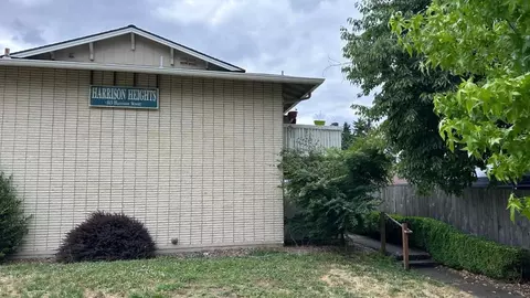 815 Harrison St #2, Oregon City, OR 97045