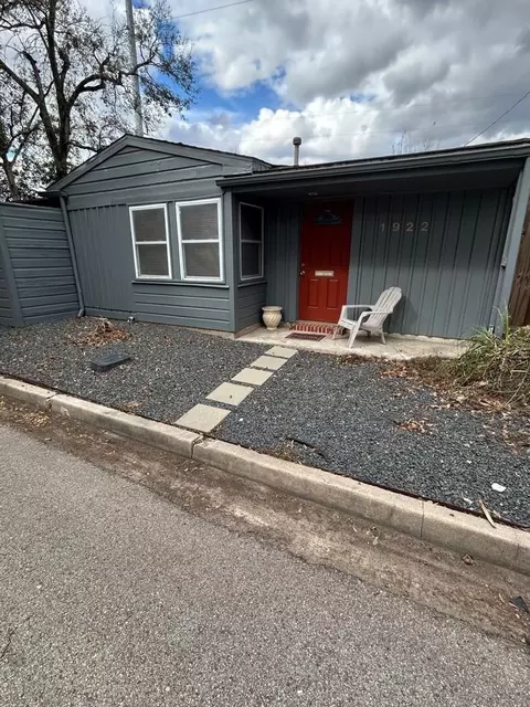 1922 Vassar St, Houston, TX 77098