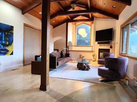 7037 Chabot Rd #1424333P, Oakland, CA 94618