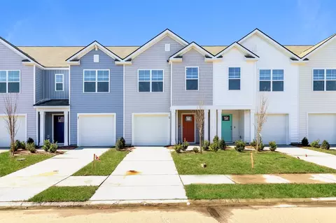 69 Striker Rd, Port Wentworth, GA 31407