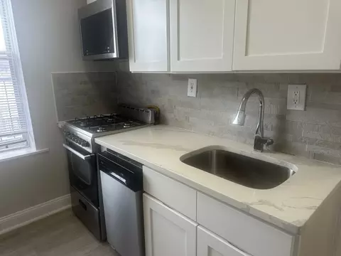 332 61st St #A4, West New York, NJ 07093