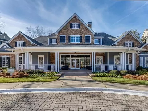1301 Ivy Meadow Dr, Charlotte, NC 28213