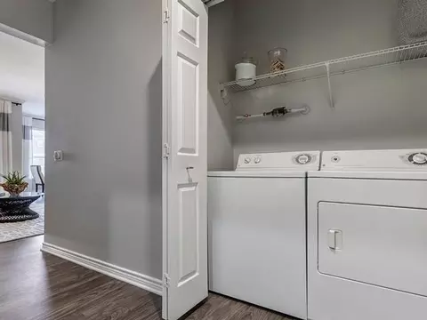 1301 Ivy Meadow Dr, Charlotte, NC 28213