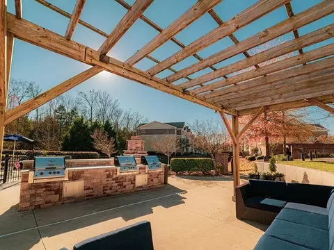 8800 Hollow Creek Cir, Charlotte, NC 28262