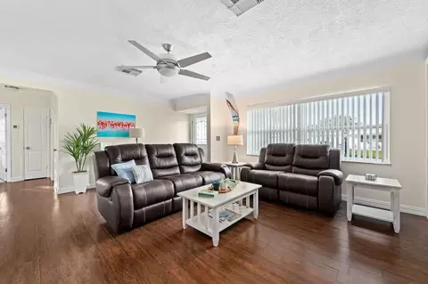 1341 Bayview Dr #1438676P, Clearwater, FL 33756