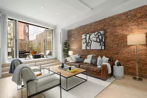 354 Bowery #1035006P, New York, NY 10012