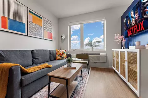 10 E 18th St #1383535P, Minneapolis, MN 55403