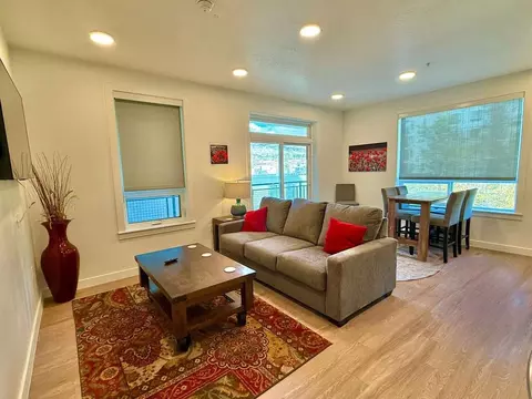 385 S 400 E #1389257P, Salt Lake City, UT 84111