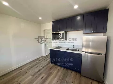 147 W Calle Primera #1, San Diego, CA 92173