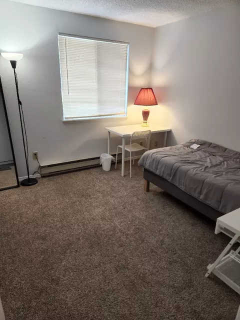 518 S 321st St, Federal Way, WA 98003