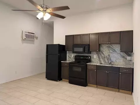 1119 Guadalupe St, San Antonio, TX 78207