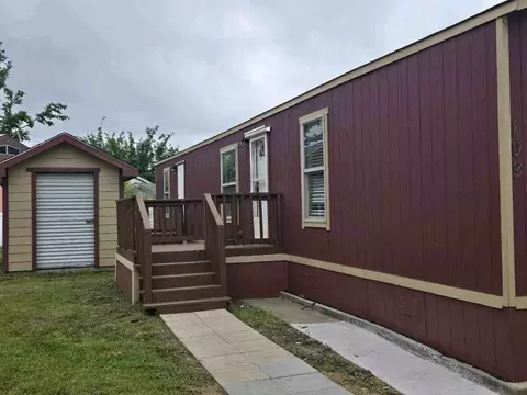 709 N Collins Fwy #109, Howe, TX 75459