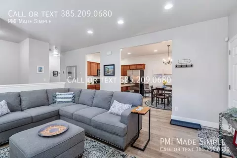 256 E Backhand Ln, Lehi, UT 84043