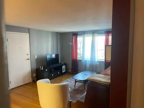 197 Kent St #1364249P, Brookline, MA 02446