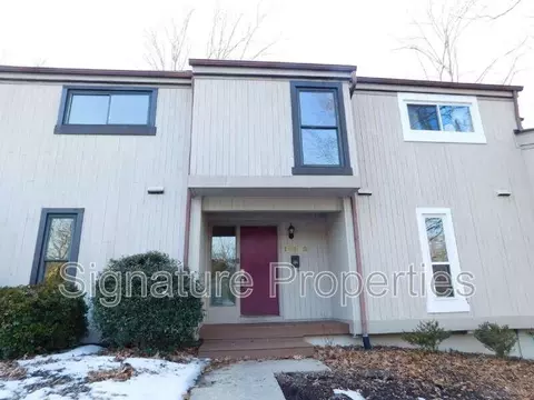 10192 Iron Mill Rd, North Chesterfield, VA 23235