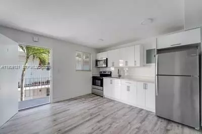 1630 NW 18th St #1, Miami, FL 33125