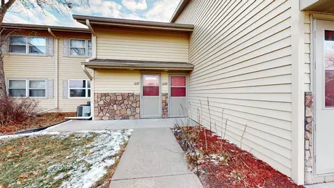 1057 NW Greenwood St, Ankeny, IA 50023