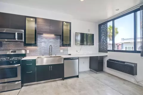 1965 Columbia St #7, San Diego, CA 92101