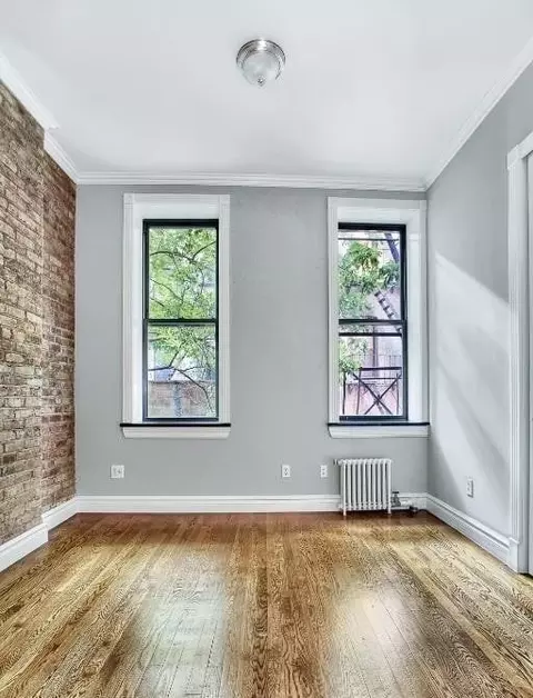 246 Mott St #7, New York, NY 10012
