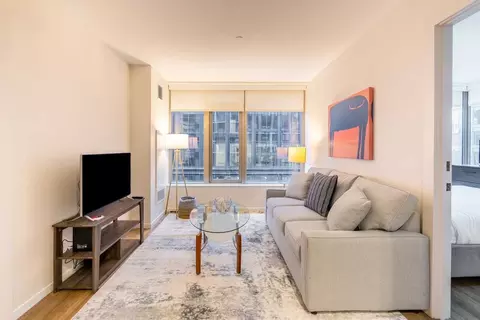 131 Seaport Blvd #1050366P, Boston, MA 02210