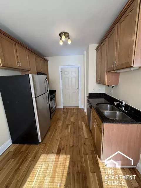 4566 W George St #1, Chicago, IL 60641