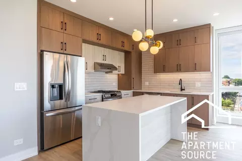 2351 W Flournoy St #302, Chicago, IL 60612